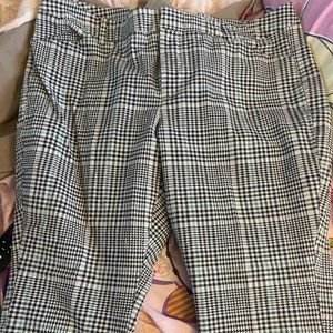 Plus size ankle/ cropped pants